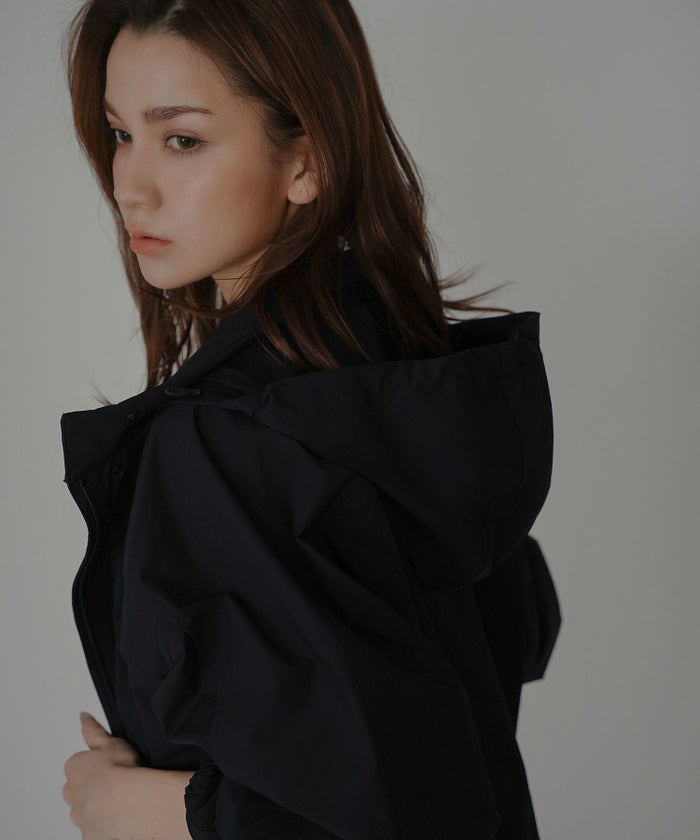 トラックジャケット ナイロン トップス ジップアウター スタンドカラー ジャンバー スポーティー 短丈 ミドル丈 ゆったり 普段使い 着回し 重ね着 オールシーズン ルームウェア 部屋着 リラックス 休日 ワークアウト ヨガ ジム ウェア ランニング ウォーキング 通勤 韓国風 韓国系 スタイル盛れ KINO THE KEI