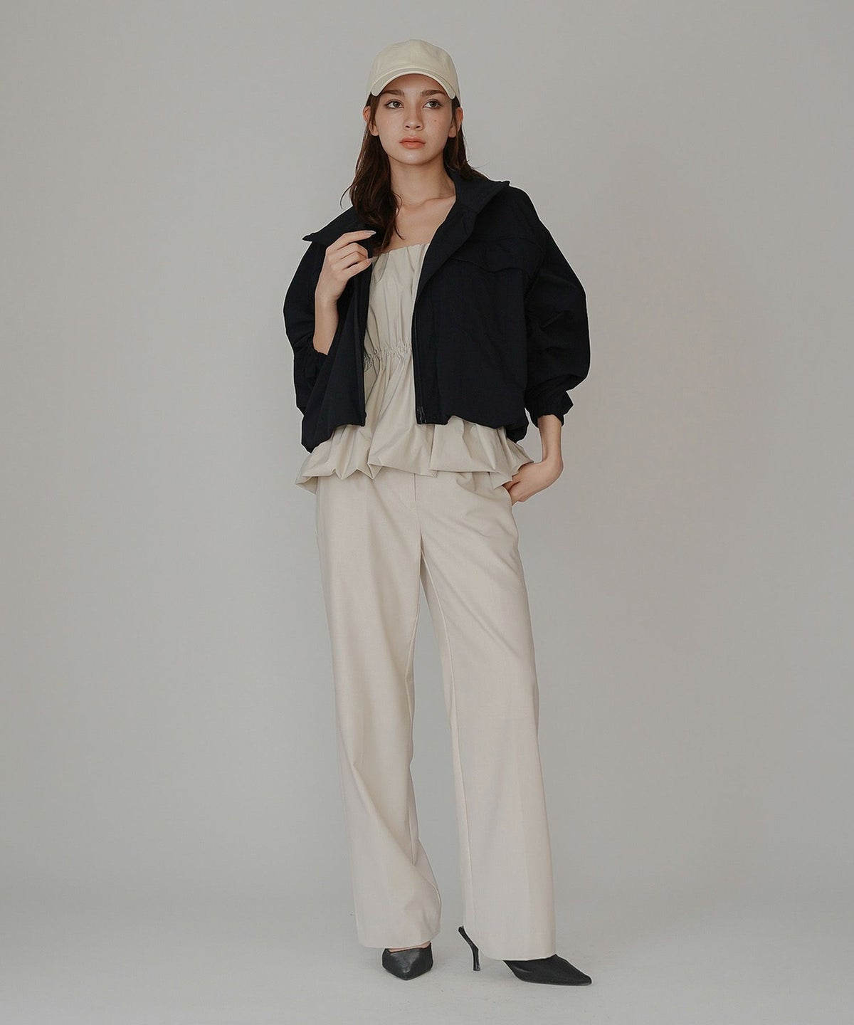 トラックジャケット ナイロン トップス ジップアウター スタンドカラー ジャンバー スポーティー 短丈 ミドル丈 ゆったり 普段使い 着回し 重ね着 オールシーズン ルームウェア 部屋着 リラックス 休日 ワークアウト ヨガ ジム ウェア ランニング ウォーキング 通勤 韓国風 韓国系 スタイル盛れ KINO THE KEI