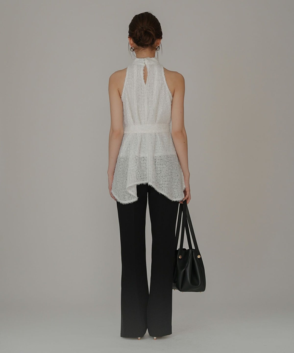 無地 女性らしい モテコーデ デートコーデ 大人 あざと可愛い 肌見せ 港区 ラウンジ 韓国風 韓国系 カジュアル エレガント 海外系 きれいめ 細見え カジュアル スタイル盛れ KINO THE KEI