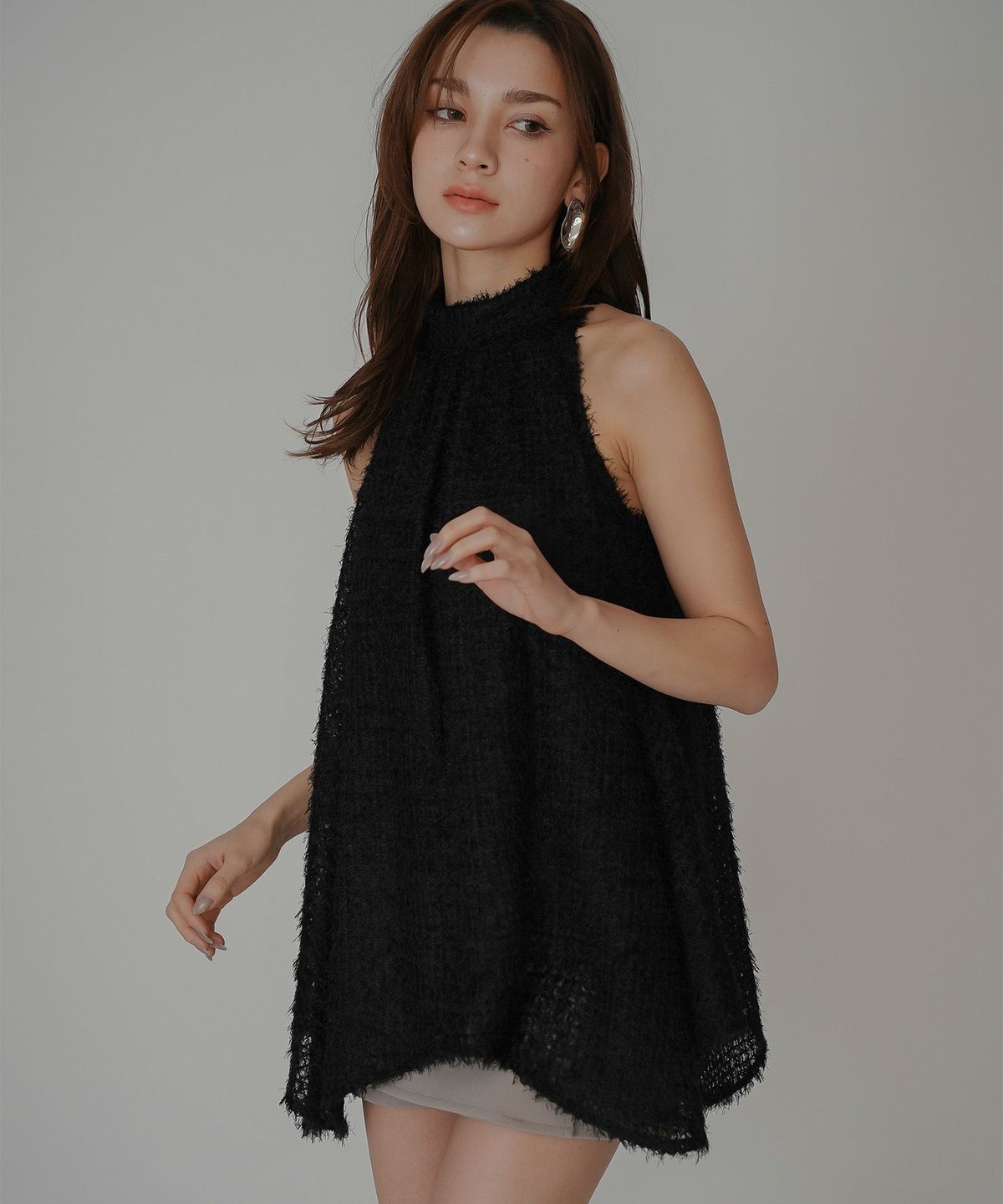 無地 女性らしい モテコーデ デートコーデ 大人 あざと可愛い 肌見せ 港区 ラウンジ 韓国風 韓国系 カジュアル エレガント 海外系 きれいめ 細見え カジュアル スタイル盛れ KINO THE KEI