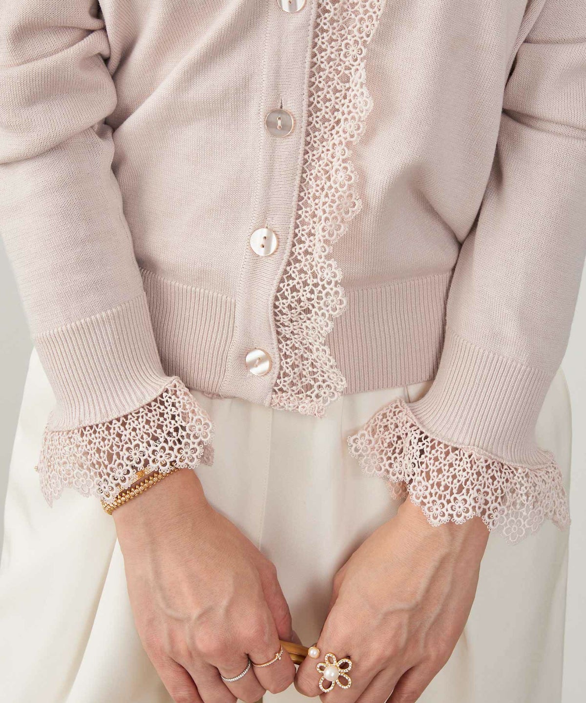 手洗い可 トップス レディース おしゃれ オフィス きれいめ 大人カジュアル フェニミン 長袖 ジョイントスペース