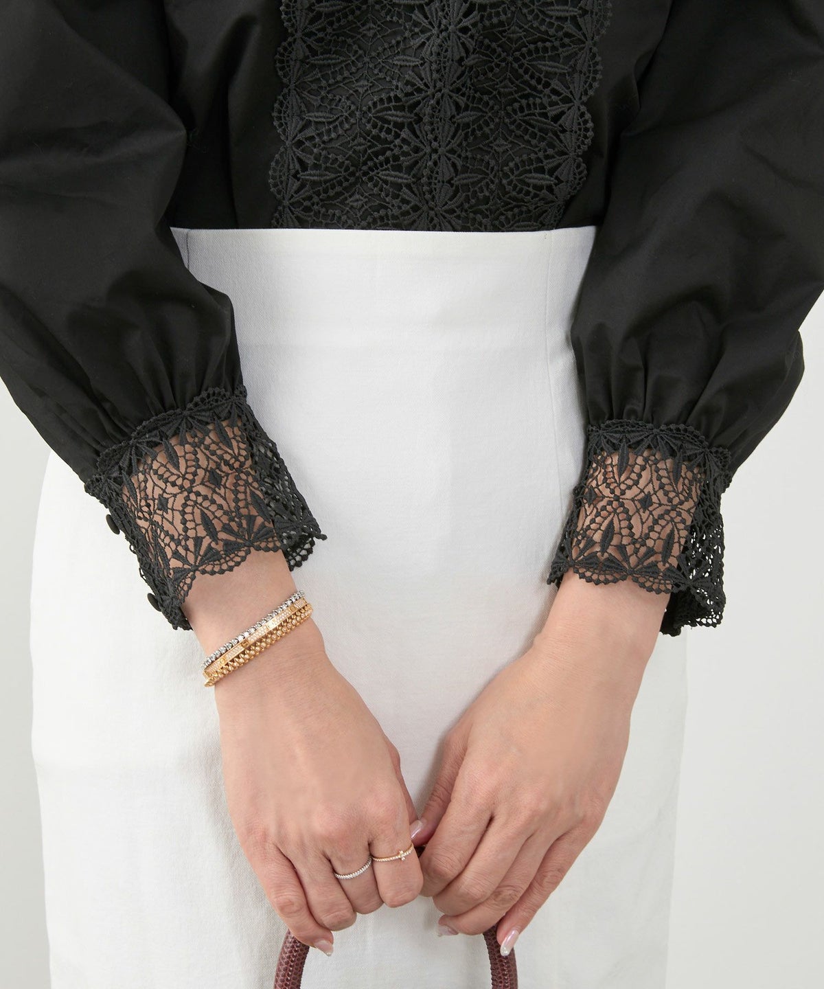 手洗い可 オケージョン 大人可愛い 上品 きれいめ オフィス 大人カジュアル フェミニン 白黒 ジョイントスペース