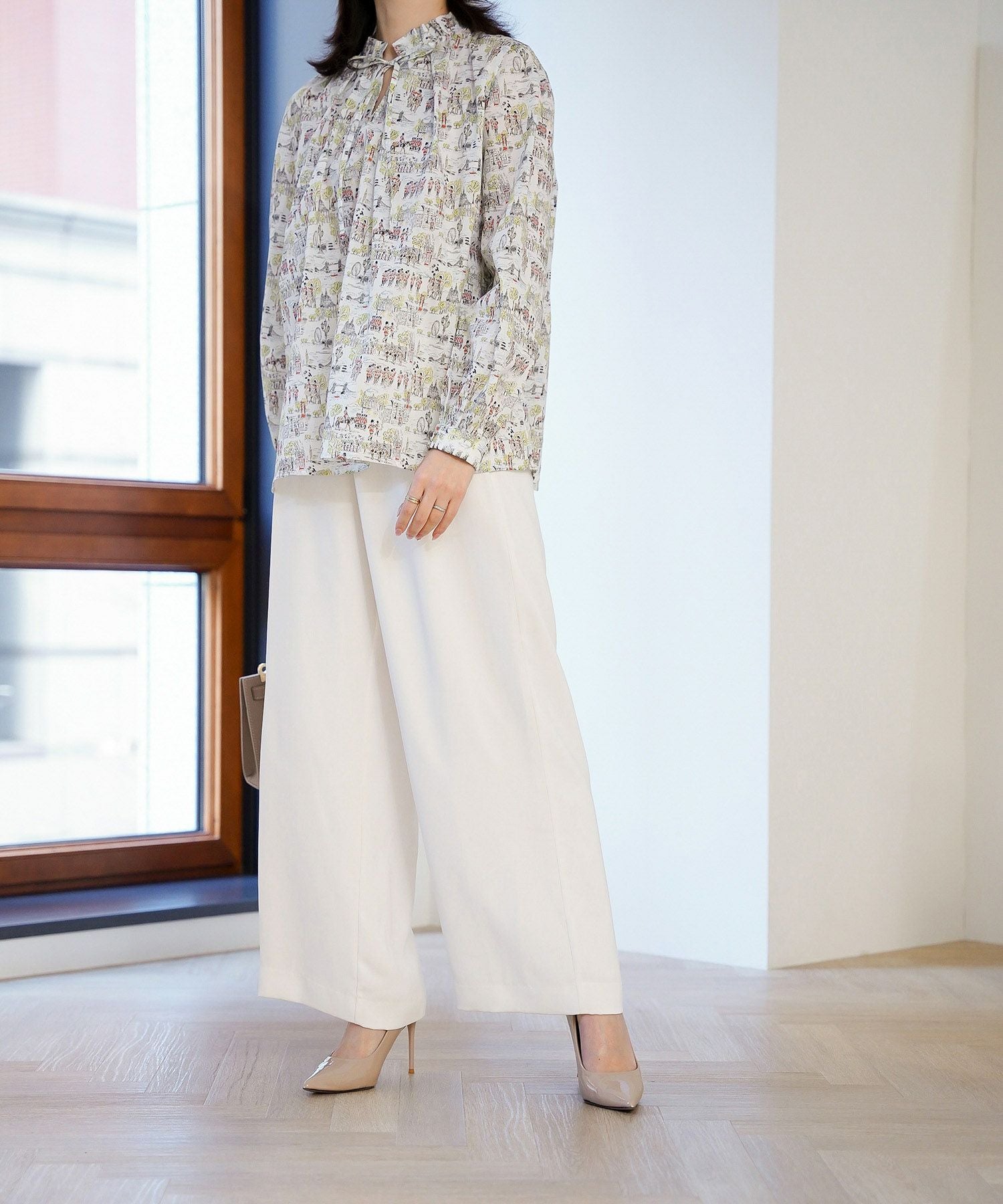 SUMMER-SALE フリルネック 2way ブラウス Made with Liberty Fabric