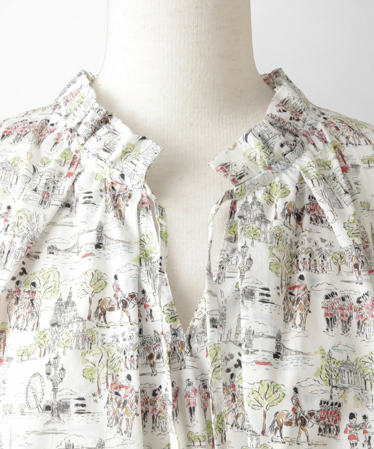 トップス ブラウス レディース ファッション かわいい きれいめ 柄 リバティ ウォッシャブル 春秋 ジョイントスペース