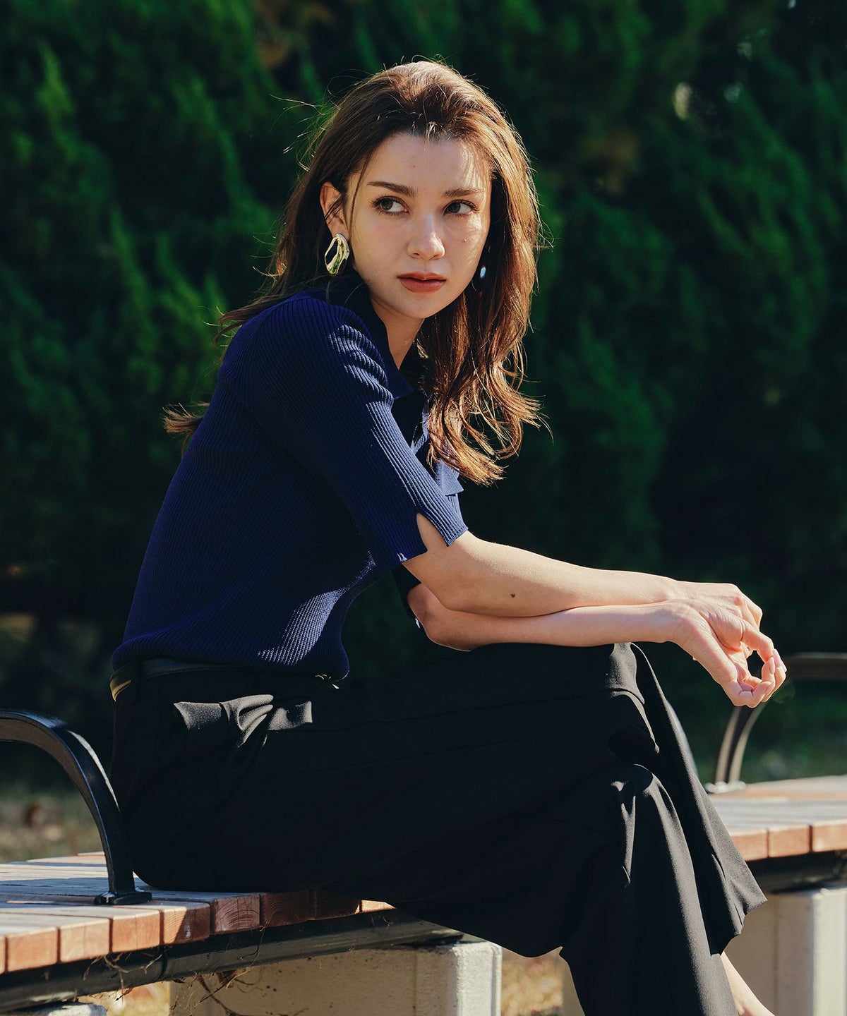 サマーニット スリット入り シンプル 大人可愛い きれいめ カジュアル 通勤 通学 涼しい 快適 無地 Tシャツ風 ニットポロ 上品 体型カバー 大人女子 夏服 海外系 きれいめ 韓国風 韓国系 スタイル盛れ KINO THE KEI