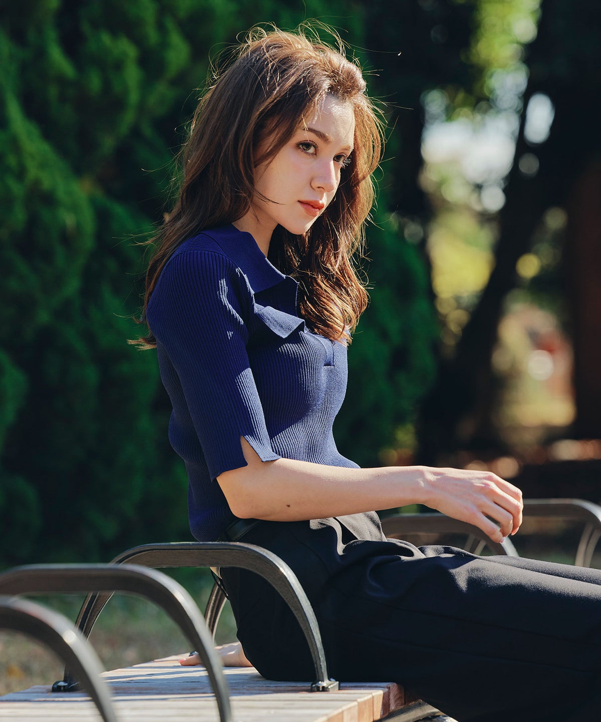 サマーニット スリット入り シンプル 大人可愛い きれいめ カジュアル 通勤 通学 涼しい 快適 無地 Tシャツ風 ニットポロ 上品 体型カバー 大人女子 夏服 海外系 きれいめ 韓国風 韓国系 スタイル盛れ KINO THE KEI