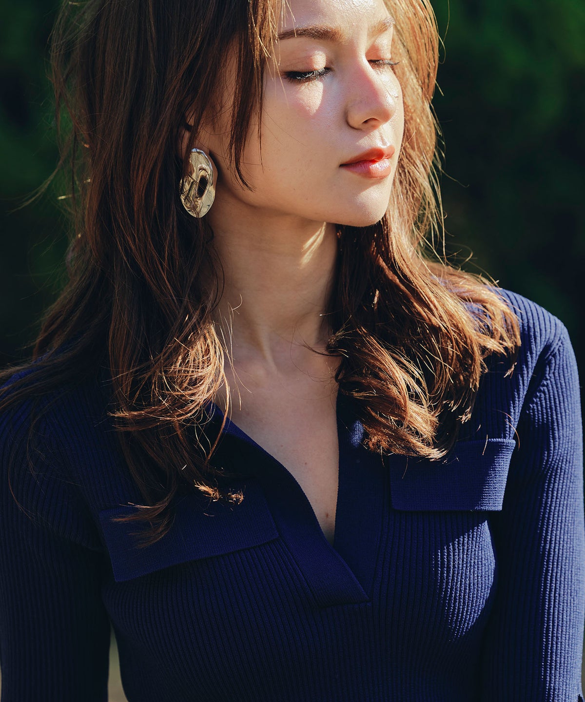 サマーニット スリット入り シンプル 大人可愛い きれいめ カジュアル 通勤 通学 涼しい 快適 無地 Tシャツ風 ニットポロ 上品 体型カバー 大人女子 夏服 海外系 きれいめ 韓国風 韓国系 スタイル盛れ KINO THE KEI