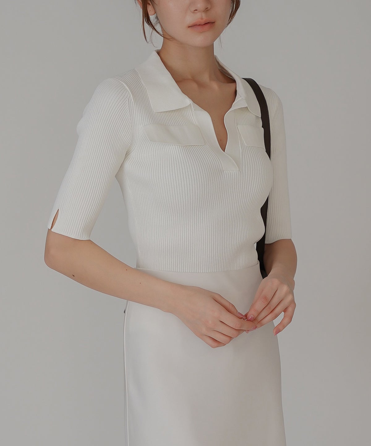 サマーニット スリット入り シンプル 大人可愛い きれいめ カジュアル 通勤 通学 涼しい 快適 無地 Tシャツ風 ニットポロ 上品 体型カバー 大人女子 夏服 海外系 きれいめ 韓国風 韓国系 スタイル盛れ KINO THE KEI