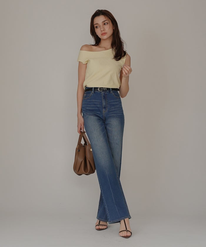 大人カジュアル カジュアル モード お洒落 ママコーデ 20代 30代 40代 デート お出かけ 普段使い 韓国 トレンド 可愛い 大人 大人女子 大人可愛い 通学 学生 女子会 パーティー 着回し デイリー レイヤード インスタ映え 体型カバー 綺麗め 細見え オフショル KINO THE KEI