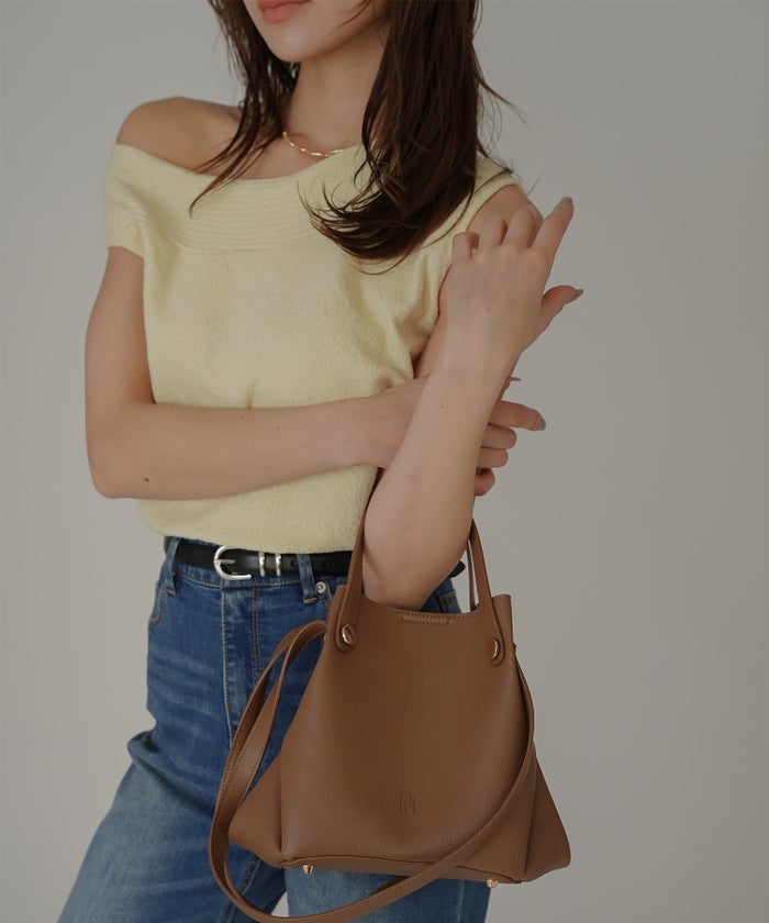 大人カジュアル カジュアル モード お洒落 ママコーデ 20代 30代 40代 デート お出かけ 普段使い 韓国 トレンド 可愛い 大人 大人女子 大人可愛い 通学 学生 女子会 パーティー 着回し デイリー レイヤード インスタ映え 体型カバー 綺麗め 細見え オフショル KINO THE KEI