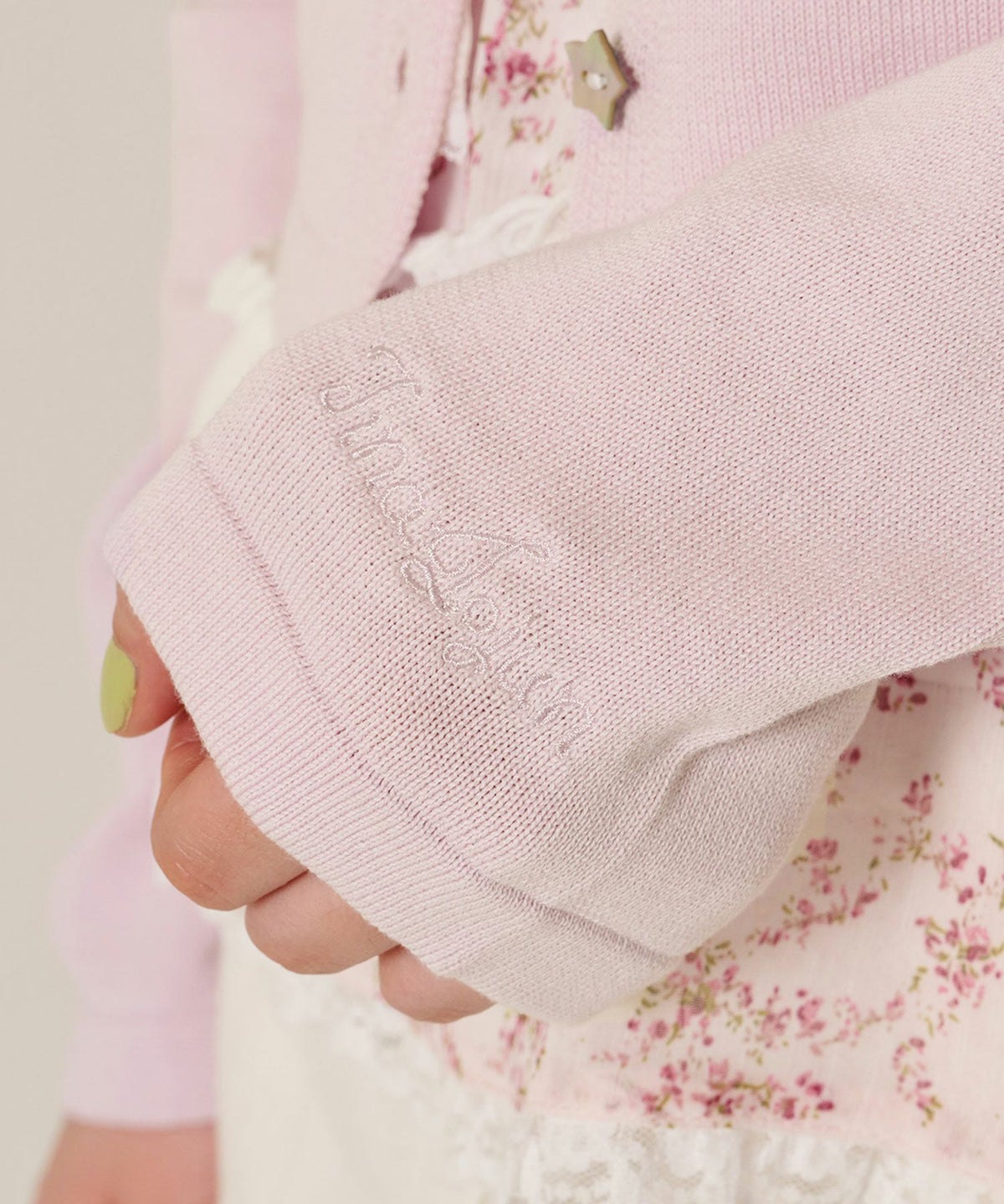 スター/ボタン/カーディガン