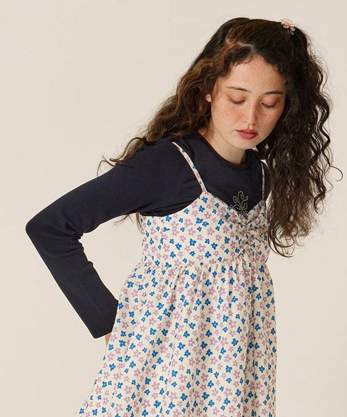 バタフライ/スタッズ/ロンT/カットソー