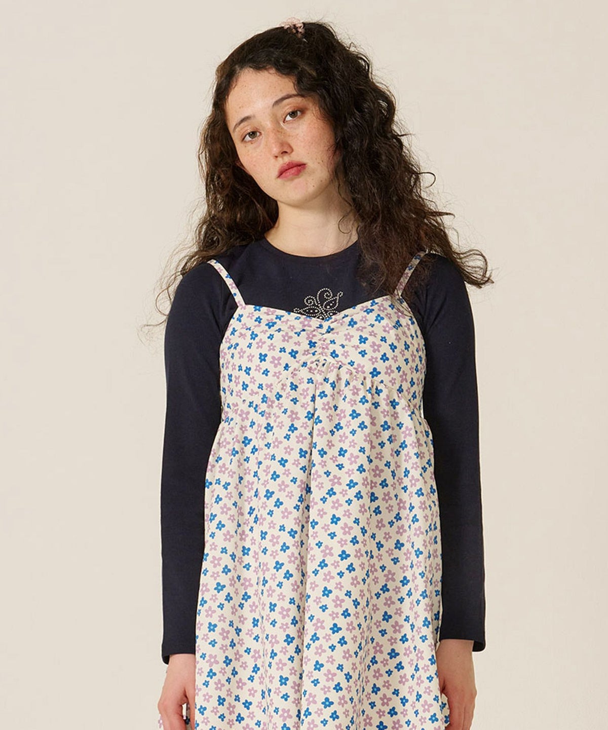 バタフライ/スタッズ/ロンT/カットソー