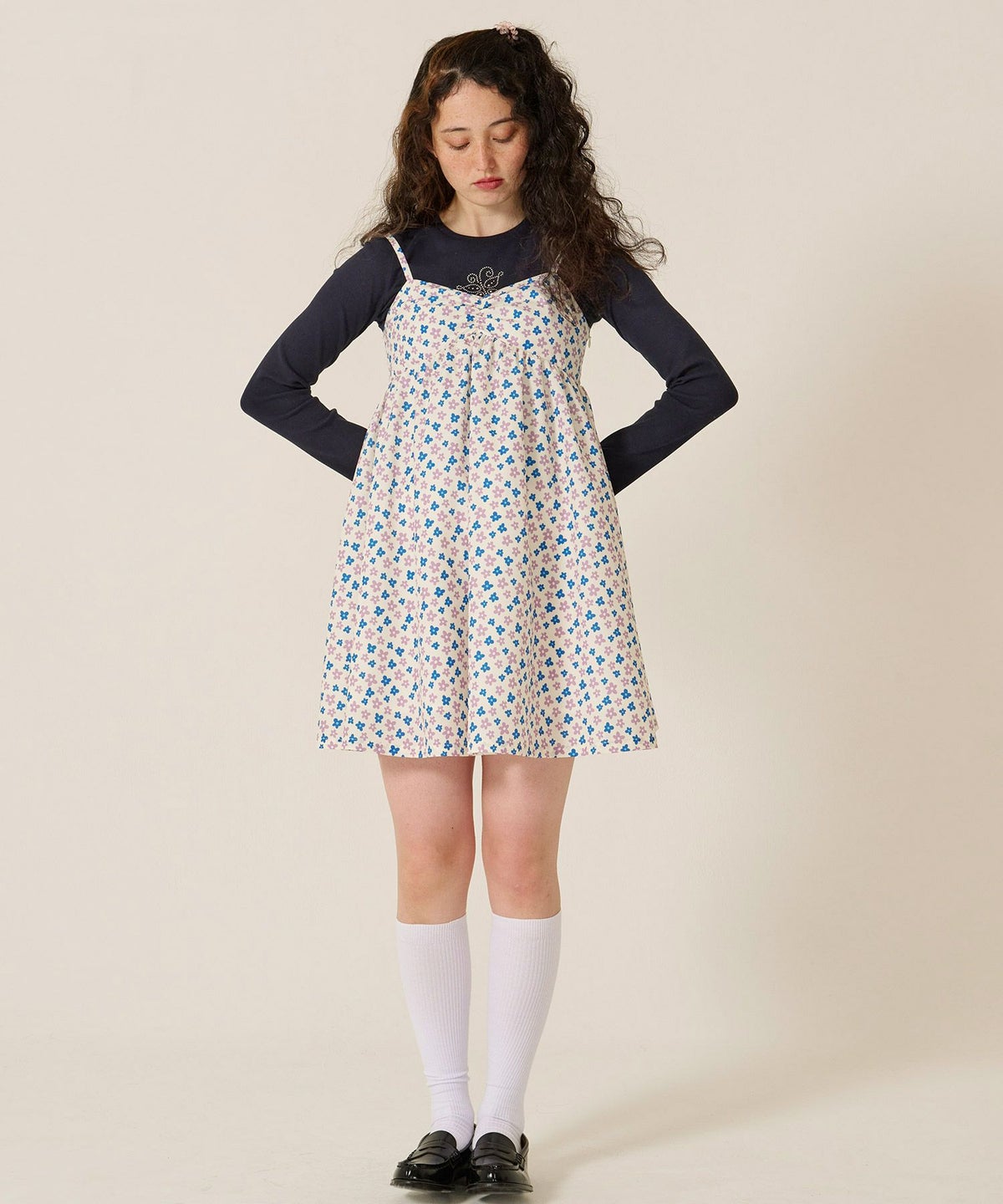 バタフライ/スタッズ/ロンT/カットソー