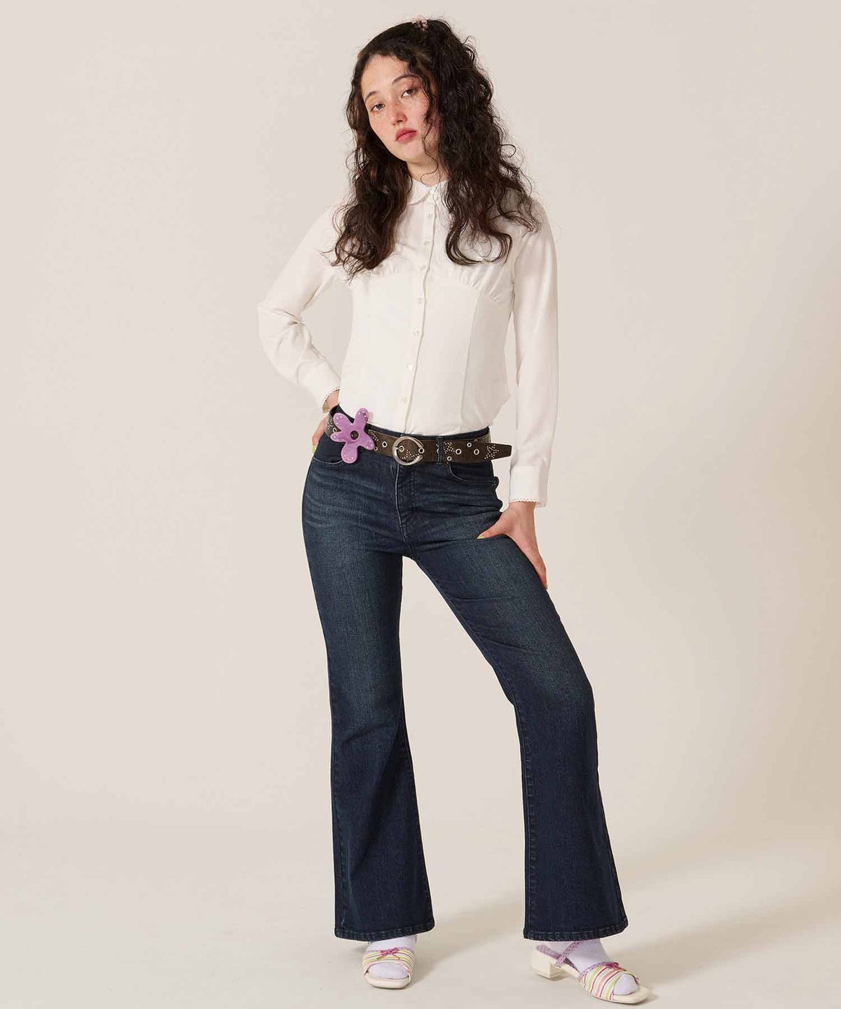 フレア/デニム/ブーツカット/フラワー スタッズ フレア デニムパンツ TINA：JOJUN