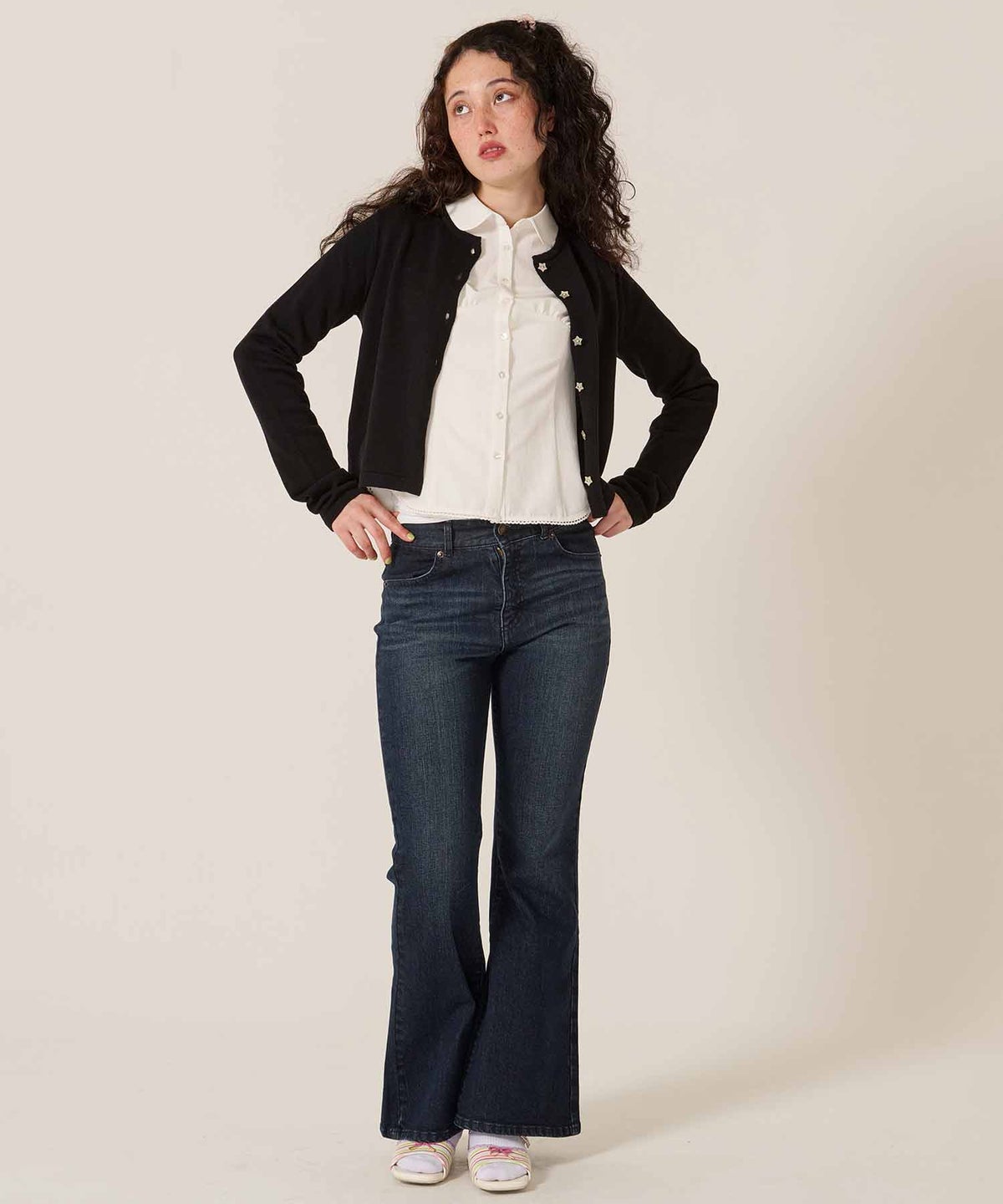 フレア/デニム/ブーツカット/フラワー スタッズ フレア デニムパンツ TINA：JOJUN