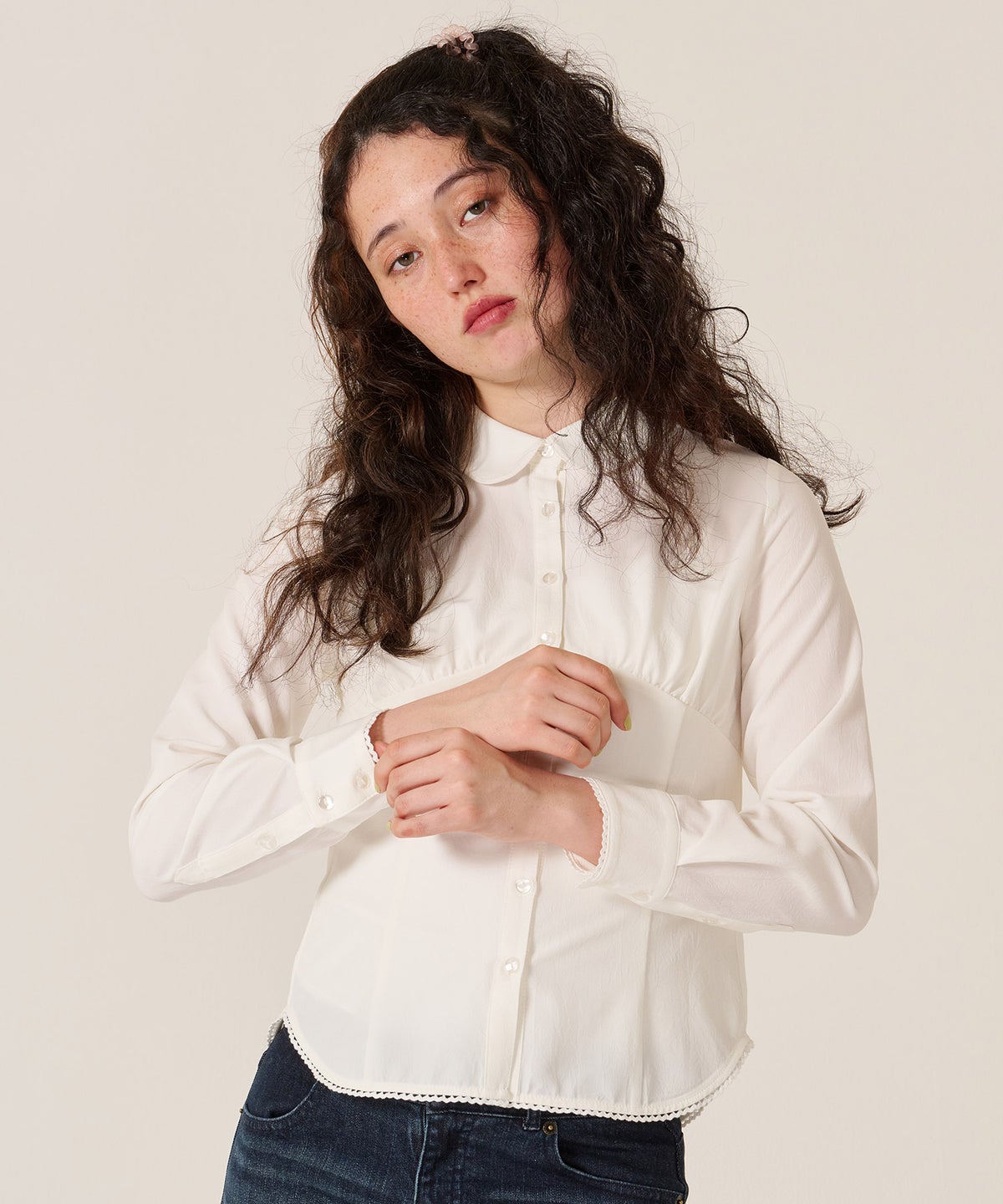 ブラウス/トップス/シャツ/ウエストシェイプ 丸襟 ブラウス TINA：JOJUN