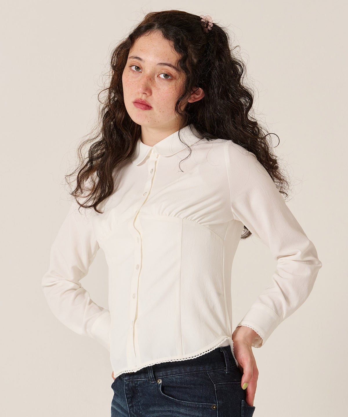 ブラウス/トップス/シャツ/ウエストシェイプ 丸襟 ブラウス TINA：JOJUN