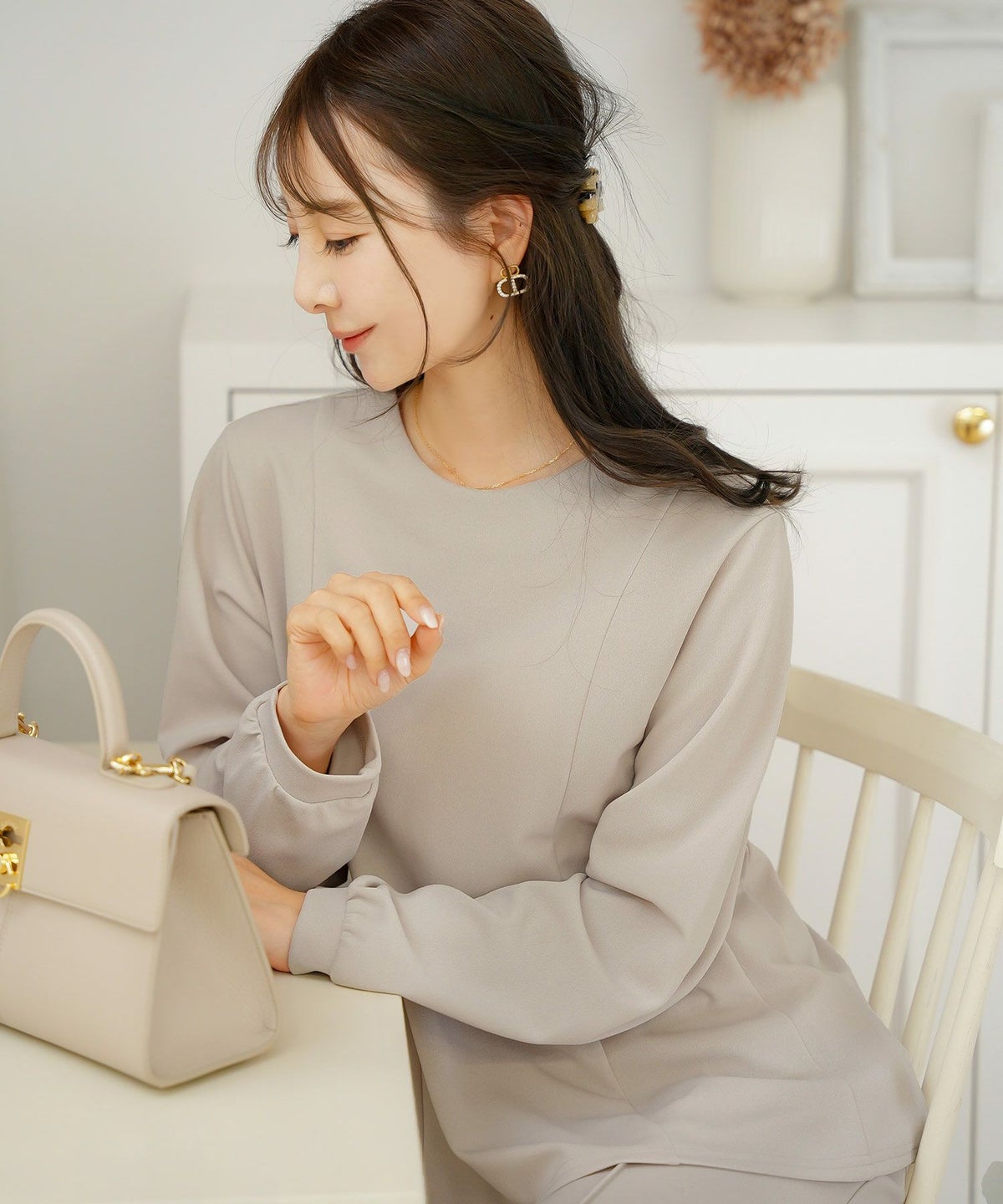 新色追加 手洗い可 オフィス おしゃれ フェミニン 透け感 涙開き カフス 上品 きれいめ 長袖 白 ジョイントスペース