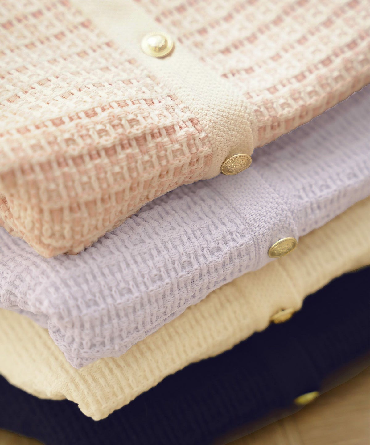 レディース ペプラム ニット ジャケット ノーカラー クルーネック セレモニー 入卒 授業参観 式 きれいめ 上品 シンプル ストレッチ オケージョン 入園 卒業 エレガント アイボリー ピンク ネイビー アソート柄 ツイード 春 秋 冬