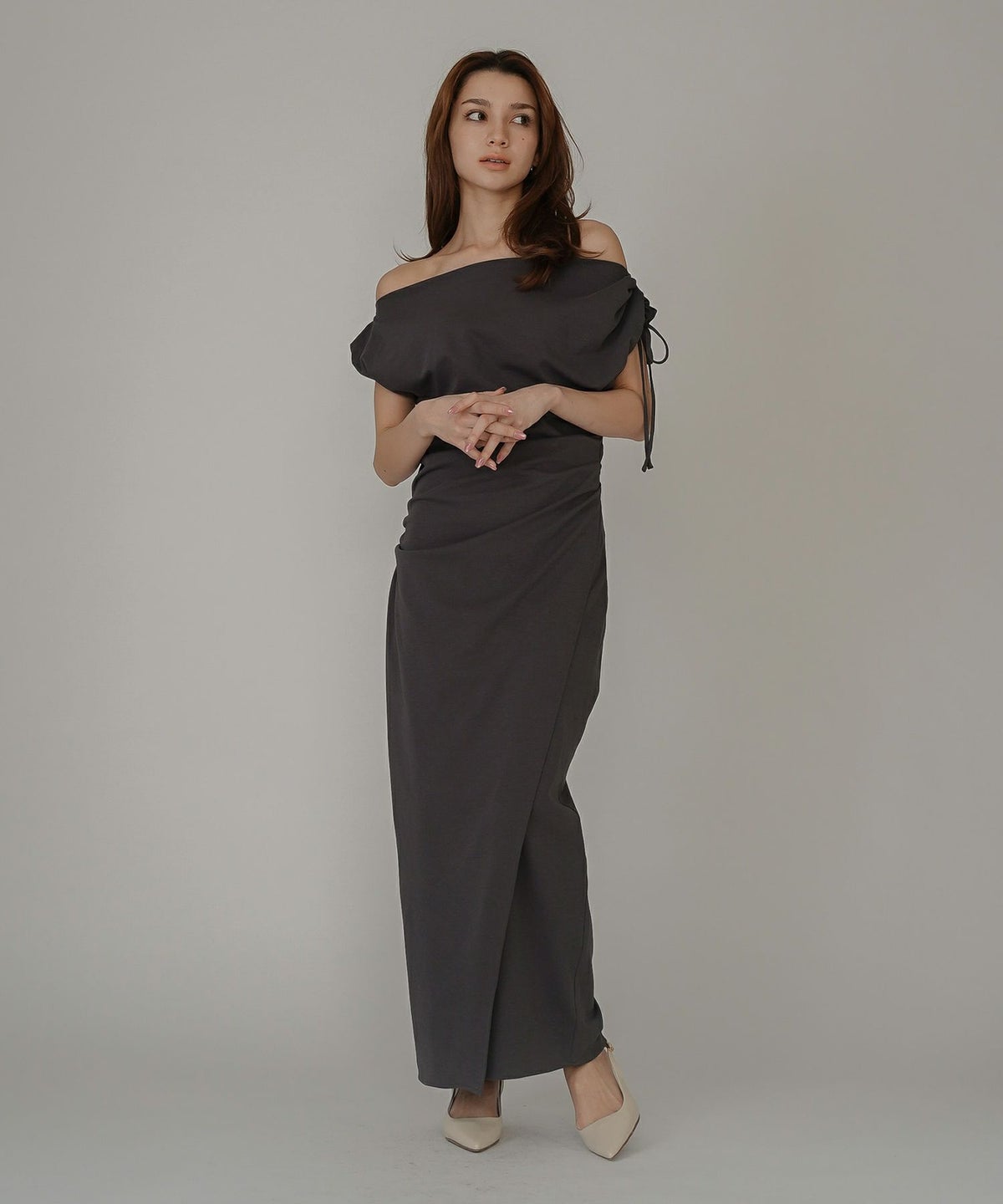 ドレープ タイトワンピース 韓国風 綺麗め 細見え カジュアル 港区 ラウンジ Iラインスカート 長め ペンシルスカート エレガント 海外系 細見え カジュアル スタイル盛れ KINO THE KEI