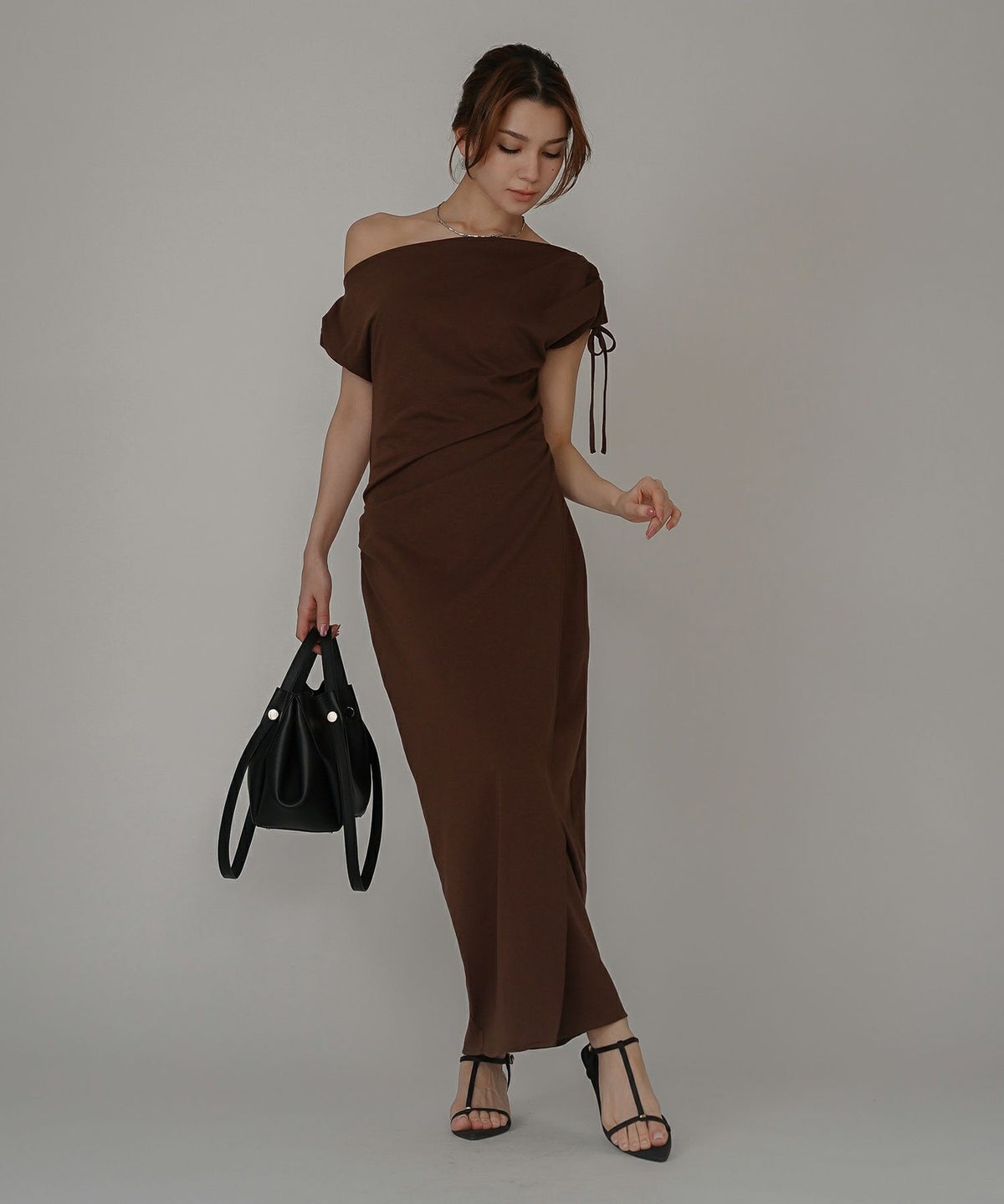 ドレープ タイトワンピース 韓国風 綺麗め 細見え カジュアル 港区 ラウンジ Iラインスカート 長め ペンシルスカート エレガント 海外系 細見え カジュアル スタイル盛れ KINO THE KEI