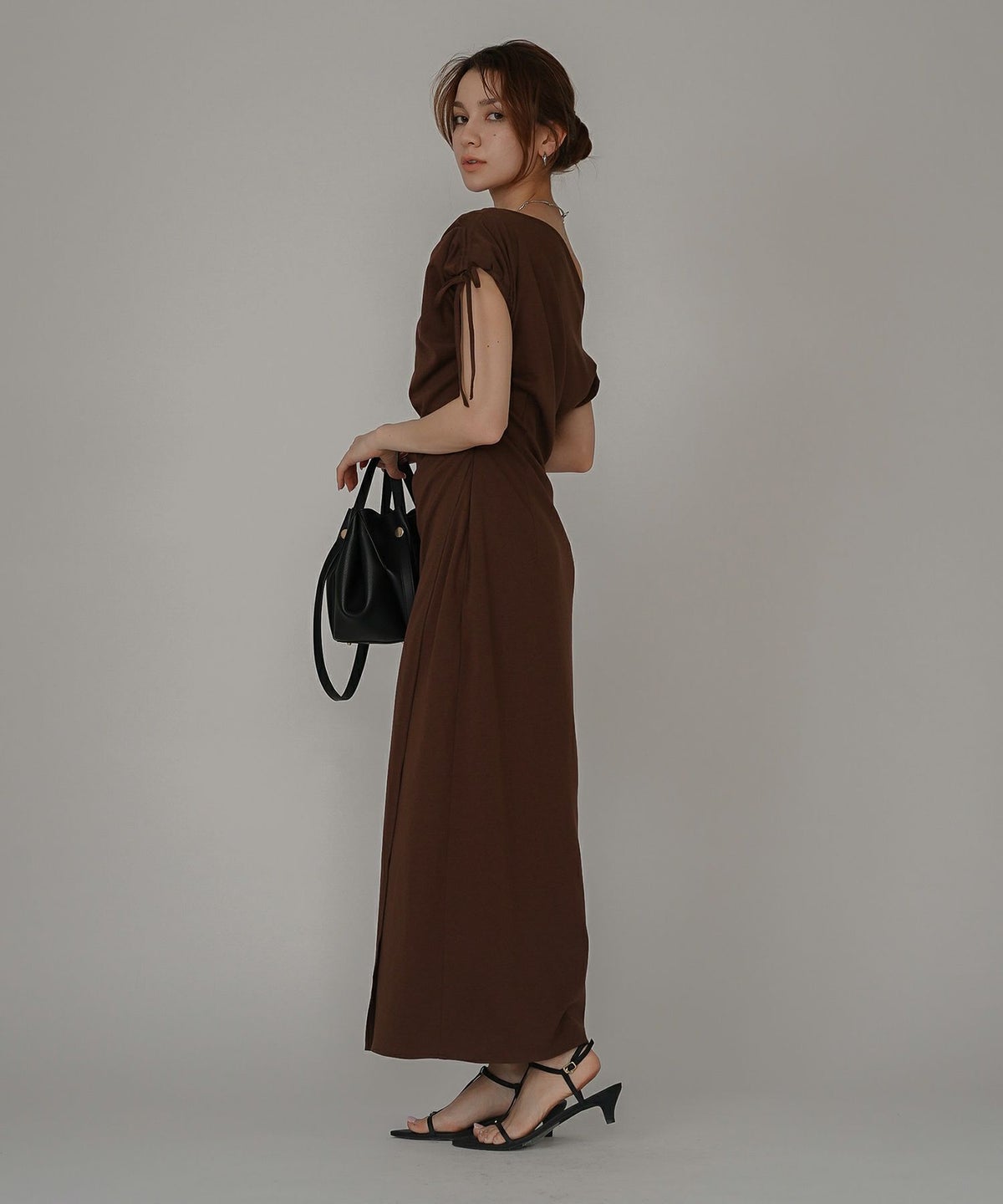 ドレープ タイトワンピース 韓国風 綺麗め 細見え カジュアル 港区 ラウンジ Iラインスカート 長め ペンシルスカート エレガント 海外系 細見え カジュアル スタイル盛れ KINO THE KEI