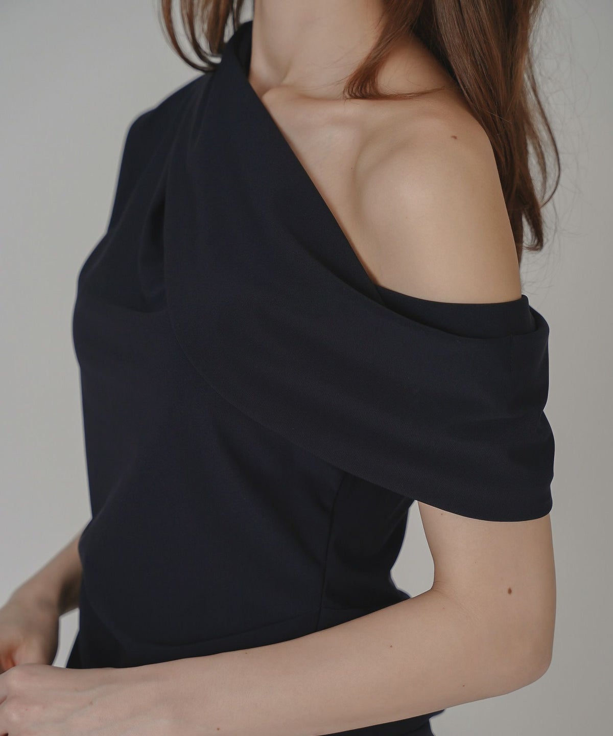 万能トップス 着回し インナートップス オシャレ 無地 女性らしい モテコーデ デートコーデ 大人 あざと可愛い 肌見せ 港区 ラウンジ 韓国風 韓国系 カジュアル エレガント 海外系 きれいめ 細見え カジュアル スタイル盛れ KINO THE KEI