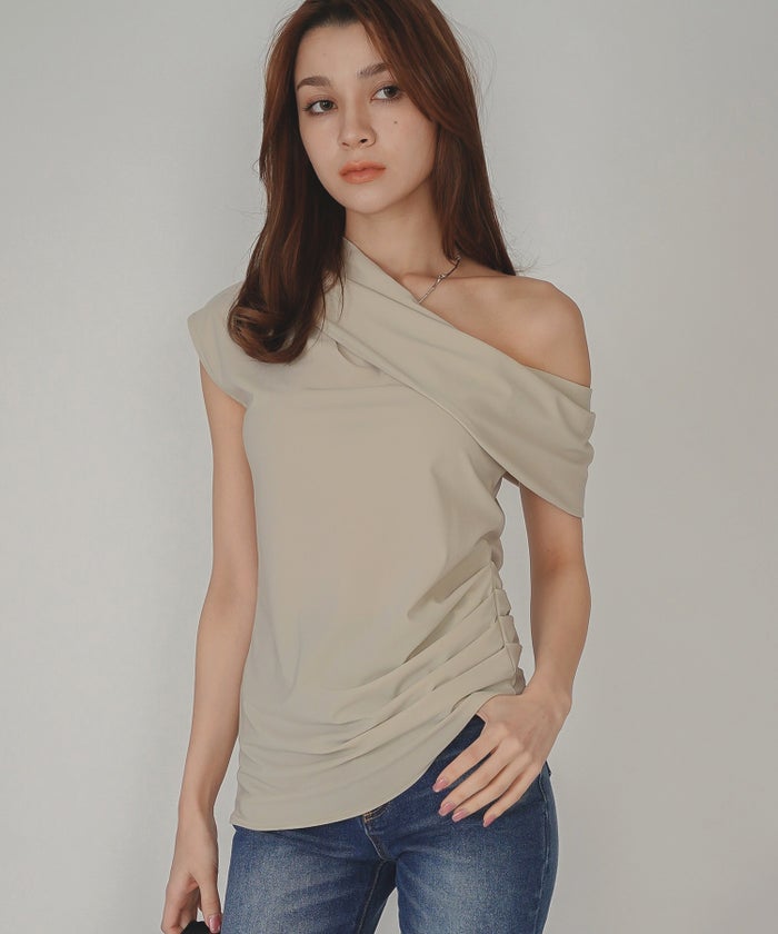 万能トップス 着回し インナートップス オシャレ 無地 女性らしい モテコーデ デートコーデ 大人 あざと可愛い 肌見せ 港区 ラウンジ 韓国風 韓国系 カジュアル エレガント 海外系 きれいめ 細見え カジュアル スタイル盛れ KINO THE KEI