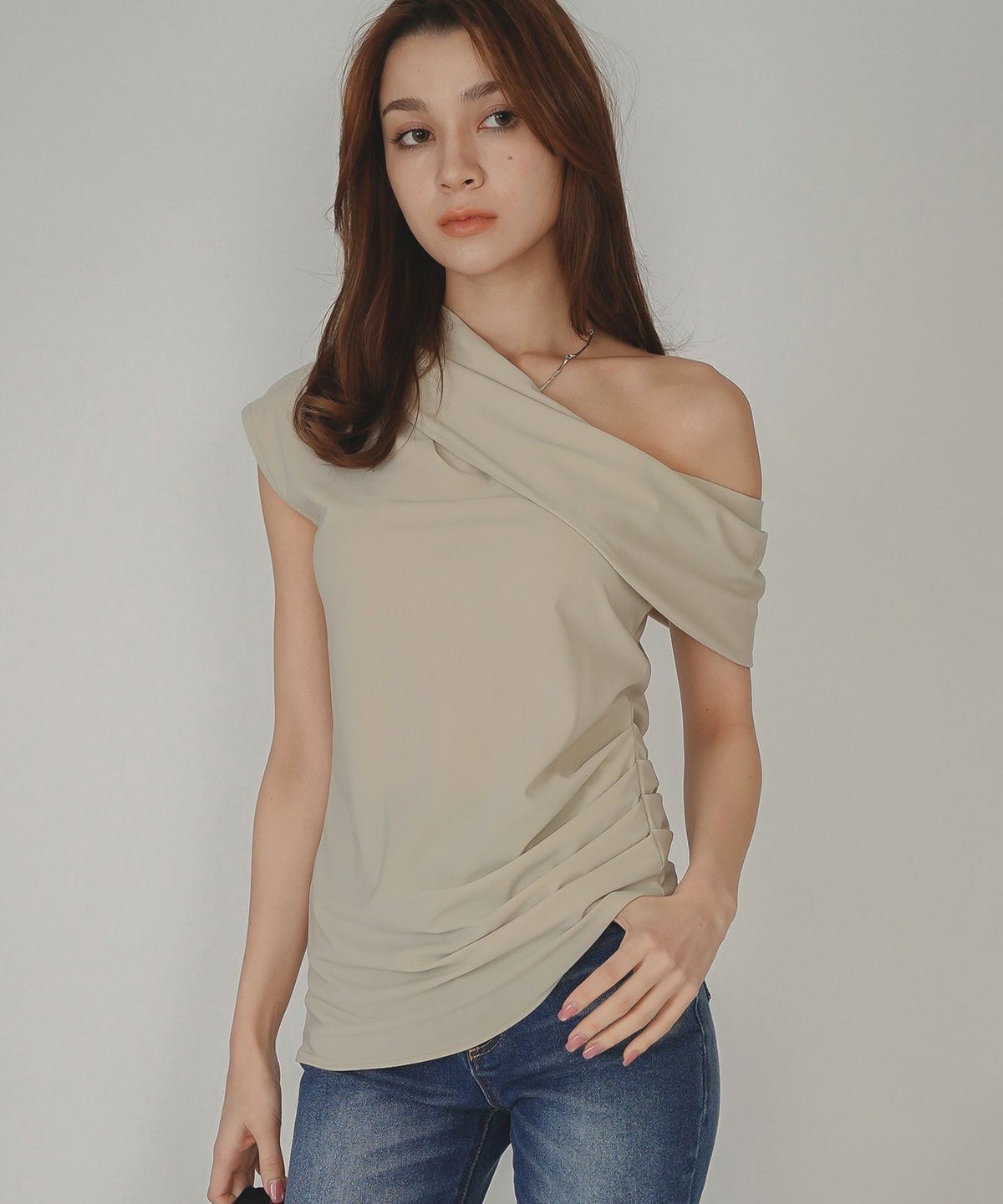 万能トップス 着回し インナートップス オシャレ 無地 女性らしい モテコーデ デートコーデ 大人 あざと可愛い 肌見せ 港区 ラウンジ 韓国風 韓国系 カジュアル エレガント 海外系 きれいめ 細見え カジュアル スタイル盛れ KINO THE KEI