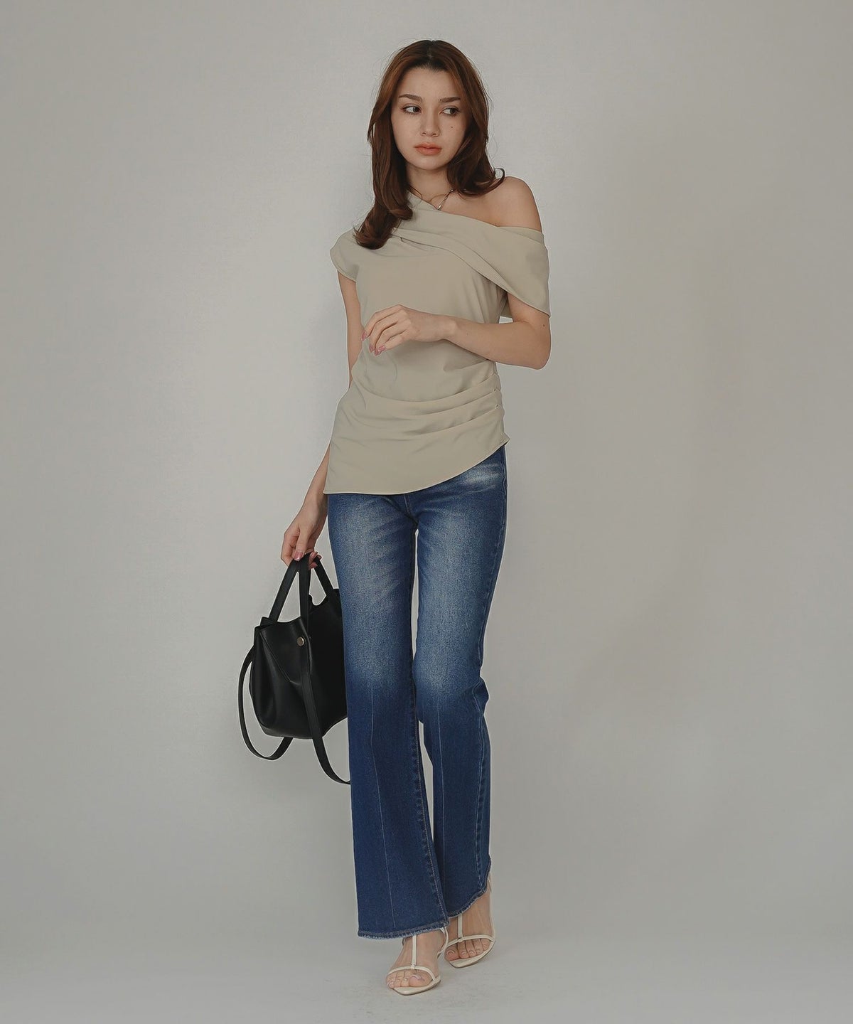 万能トップス 着回し インナートップス オシャレ 無地 女性らしい モテコーデ デートコーデ 大人 あざと可愛い 肌見せ 港区 ラウンジ 韓国風 韓国系 カジュアル エレガント 海外系 きれいめ 細見え カジュアル スタイル盛れ KINO THE KEI