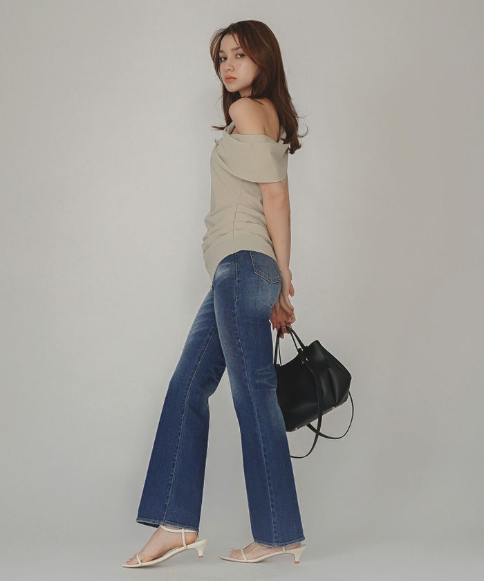 万能トップス 着回し インナートップス オシャレ 無地 女性らしい モテコーデ デートコーデ 大人 あざと可愛い 肌見せ 港区 ラウンジ 韓国風 韓国系 カジュアル エレガント 海外系 きれいめ 細見え カジュアル スタイル盛れ KINO THE KEI