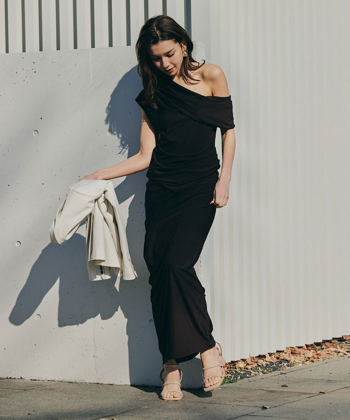 あざと可愛い 肌見せ 港区 ラウンジ Iラインスカート 長め ペンシルスカート ツイル ナローシルエット スリット入り カジュアル エレガント 海外系 きれいめ 韓国風 韓国系 スタイル盛れ セットアップ ドレス ディナー パーティ KINO THE KEI