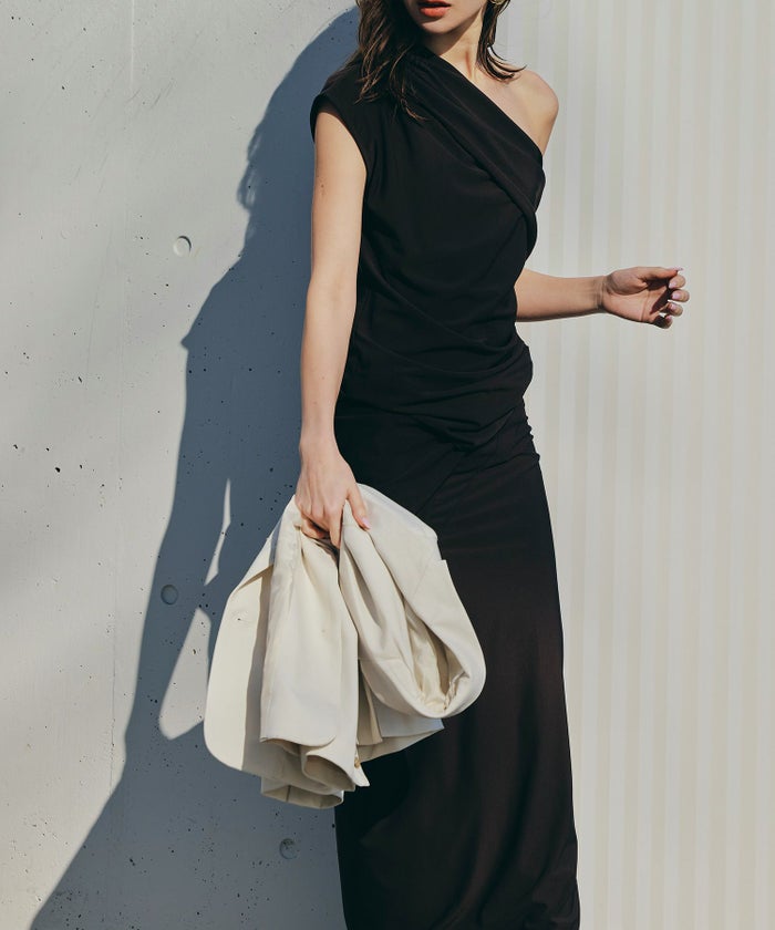 あざと可愛い 肌見せ 港区 ラウンジ Iラインスカート 長め ペンシルスカート ツイル ナローシルエット スリット入り カジュアル エレガント 海外系 きれいめ 韓国風 韓国系 スタイル盛れ セットアップ ドレス ディナー パーティ KINO THE KEI