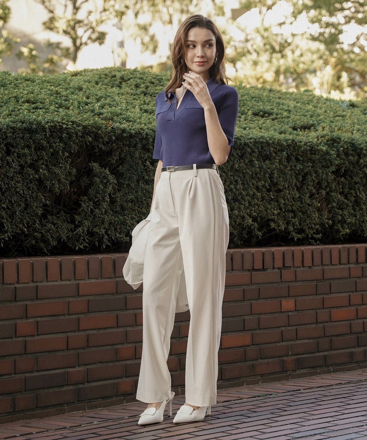 カジュアル モード ブラック お洒落 セットアップ ママコーデ 20代 30代 40代 デート お出かけ 普段使い 韓国 トレンド 可愛い 大人 大人女子 大人可愛い 通学 学生 女子会 パーティー 着回し デイリー レイヤード インスタ映え 体型カバー 綺麗め 細見え オフショル KINO THE KEI