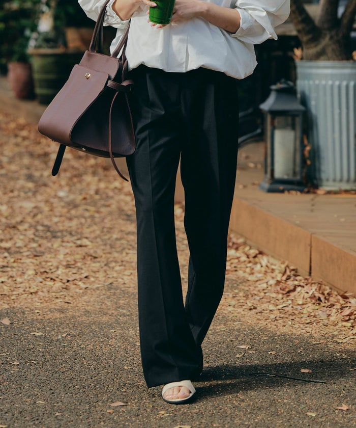 カジュアル モード ブラック お洒落 セットアップ ママコーデ 20代 30代 40代 デート お出かけ 普段使い 韓国 トレンド 可愛い 大人 大人女子 大人可愛い 通学 学生 女子会 パーティー 着回し デイリー レイヤード インスタ映え 体型カバー 綺麗め 細見え オフショル KINO THE KEI