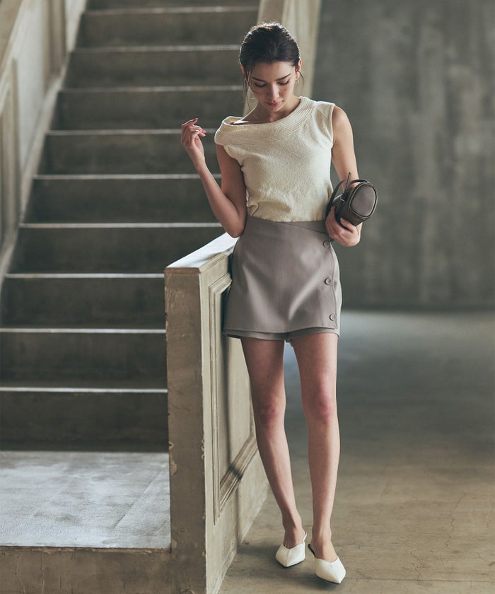 着回し インナー 無地 女性らしい モテコーデ デートコーデ 大人 あざと可愛い 肌見せ 港区 ラウンジ 韓国風 韓国系 カジュアル エレガント 海外系 きれいめ 細見え カジュアル スタイル盛れ KINO THE KEI