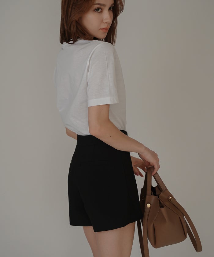 着回し インナー 無地 女性らしい モテコーデ デートコーデ 大人 あざと可愛い 肌見せ 港区 ラウンジ 韓国風 韓国系 カジュアル エレガント 海外系 きれいめ 細見え カジュアル スタイル盛れ KINO THE KEI