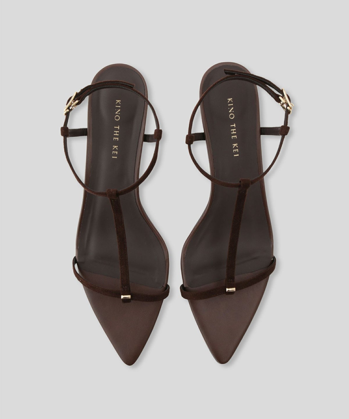 サンダル 華奢ストラップ 歩きやすい 安定感 クロス フェイクレザー ローヒール オリジナル ポインテッド メタル パーツ ストラップ サンダル KINO THE KEI