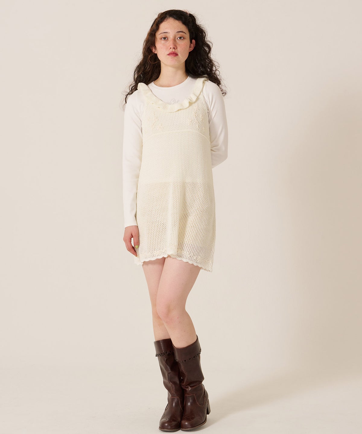 ワンピース/花/バックオープン/ハンド刺繍入り 透かし編み ニットワンピース TINA：JOJUN