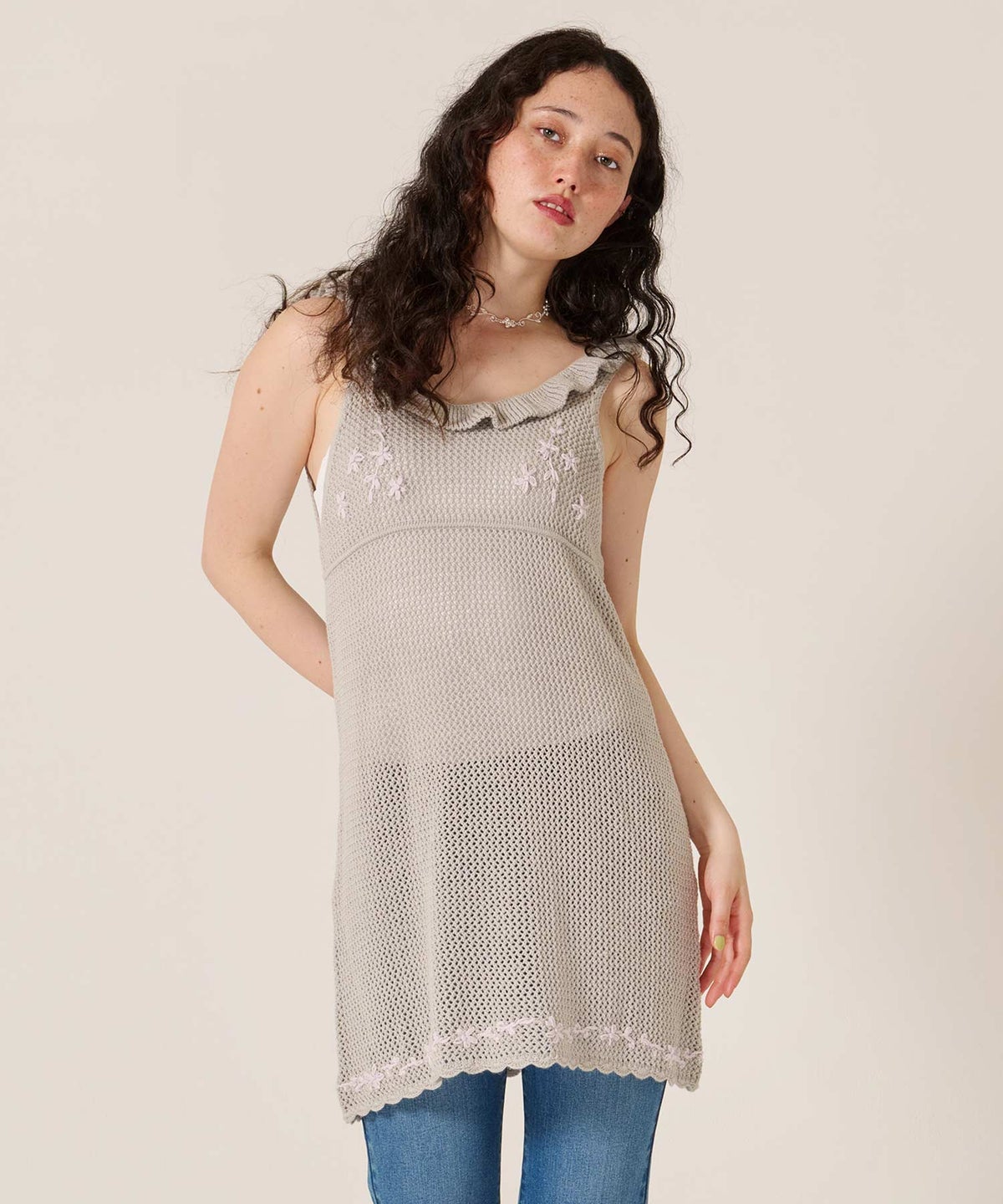 ワンピース/花/バックオープン/ハンド刺繍入り 透かし編み ニットワンピース TINA：JOJUN