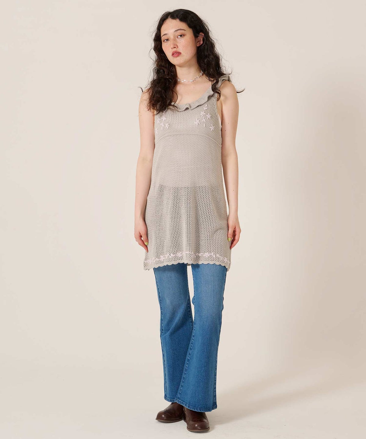 ワンピース/花/バックオープン/ハンド刺繍入り 透かし編み ニットワンピース TINA：JOJUN