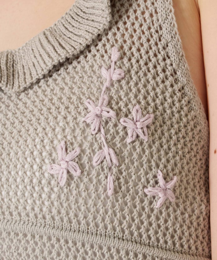 ワンピース/花/バックオープン/ハンド刺繍入り 透かし編み ニットワンピース TINA：JOJUN