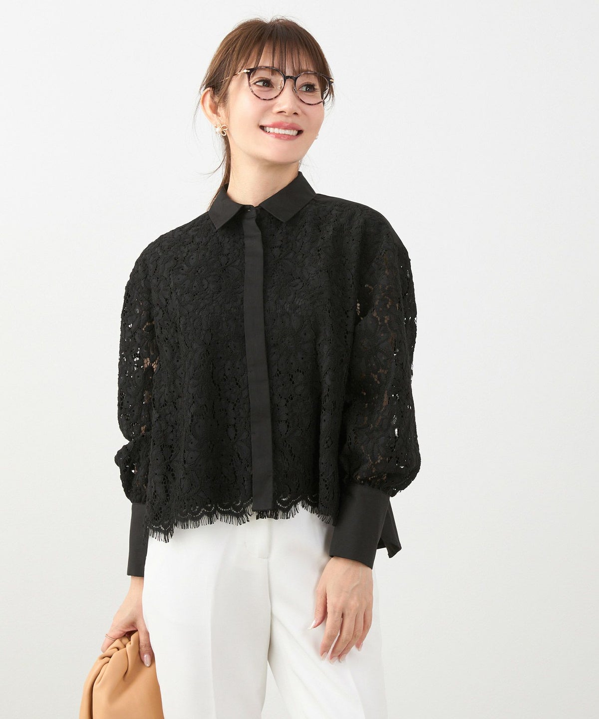 手洗い可 オフィス おしゃれ フェミニン 透け感 カフス 上品 きれいめ 大人カジュアル 長袖 襟付き ジョイントスペース