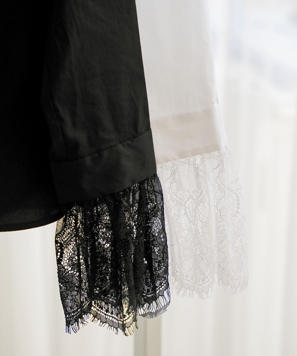 手洗い可 S/M/L 大人可愛い 上品 きれいめ オフィス 大人カジュアル フェミニン 白黒 春 ジョイントスペース