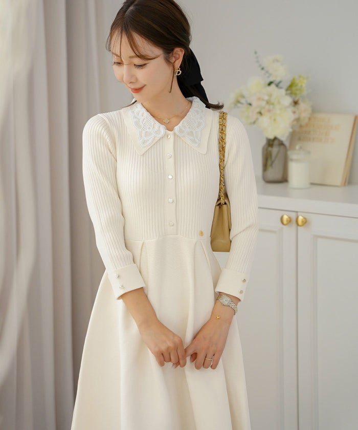 ニット ワンピース レース レース襟 花 華やか エレガント フェミニン 上品 大人 きれいめ 食事会 懇談会 ヌン活 女子会 前開き 長袖 春 映え 秋 