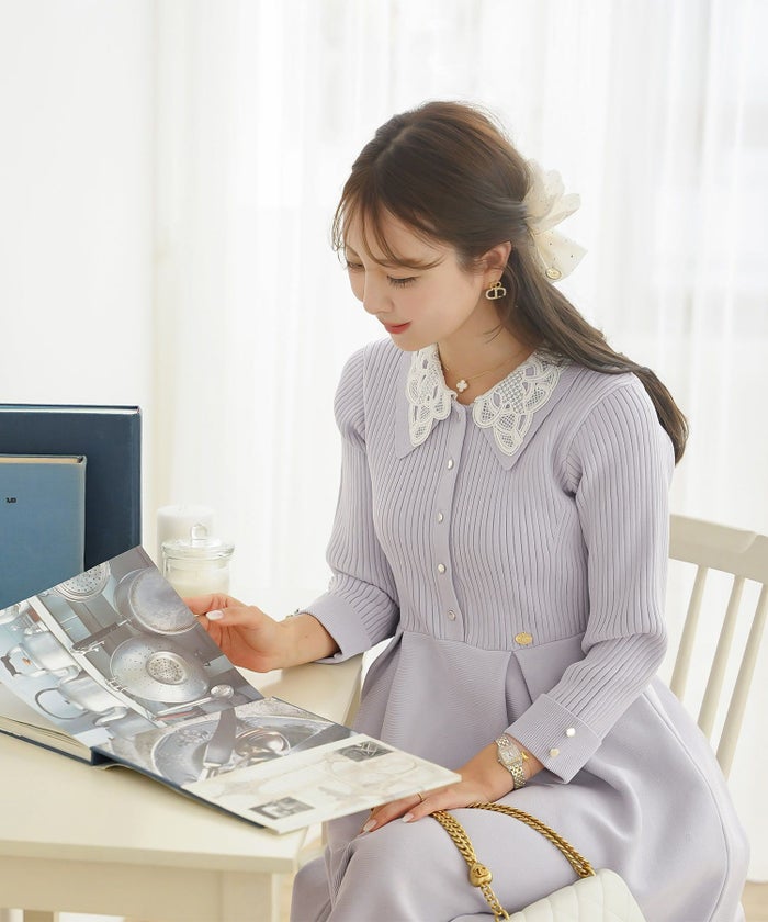 ニット ワンピース レース レース襟 花 華やか エレガント フェミニン 上品 大人 きれいめ 食事会 懇談会 ヌン活 女子会 前開き 長袖 春 映え 秋 