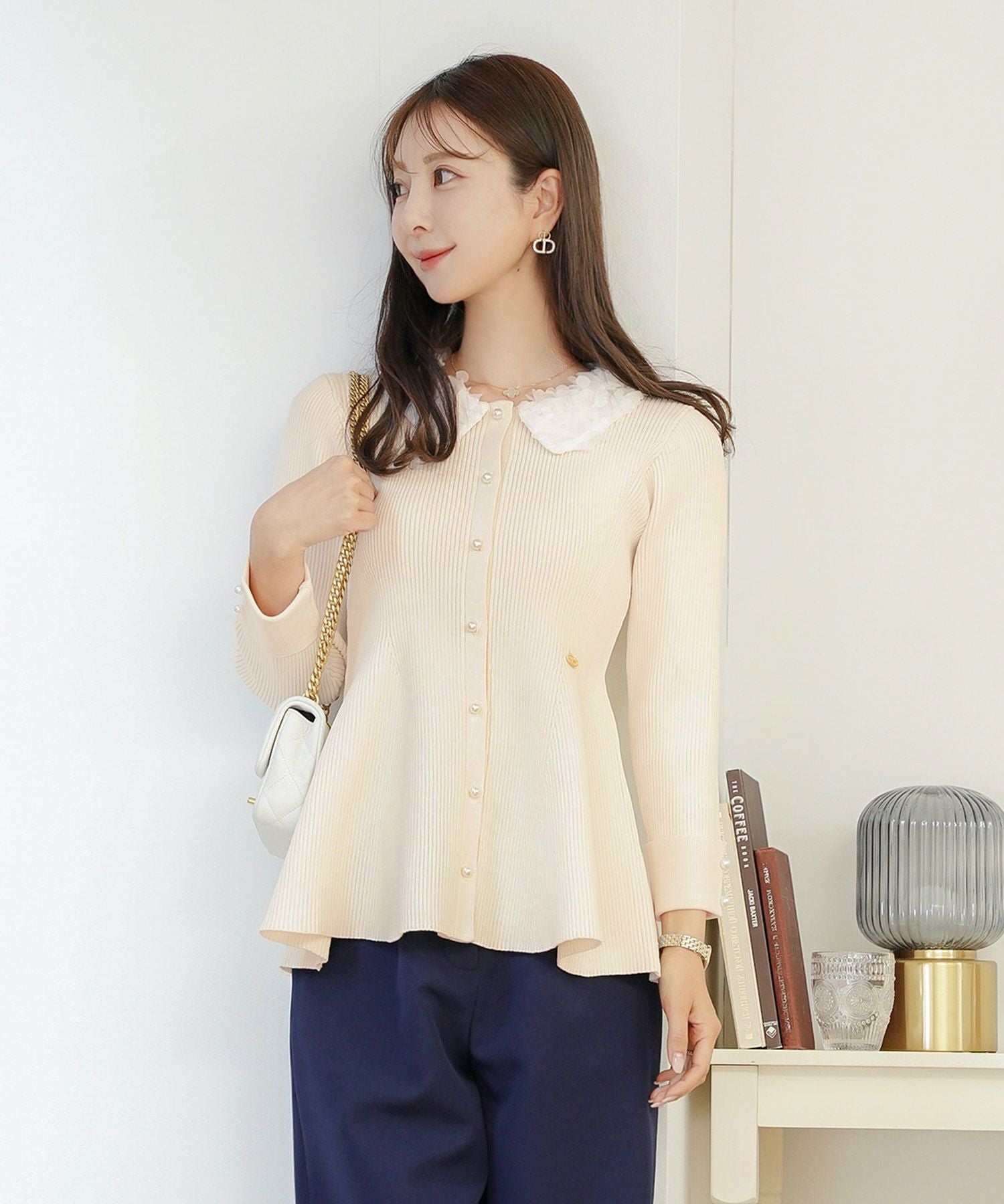 フラワー 襟付き ニット ペプラム le reve vaniller 全3色｜lvn411