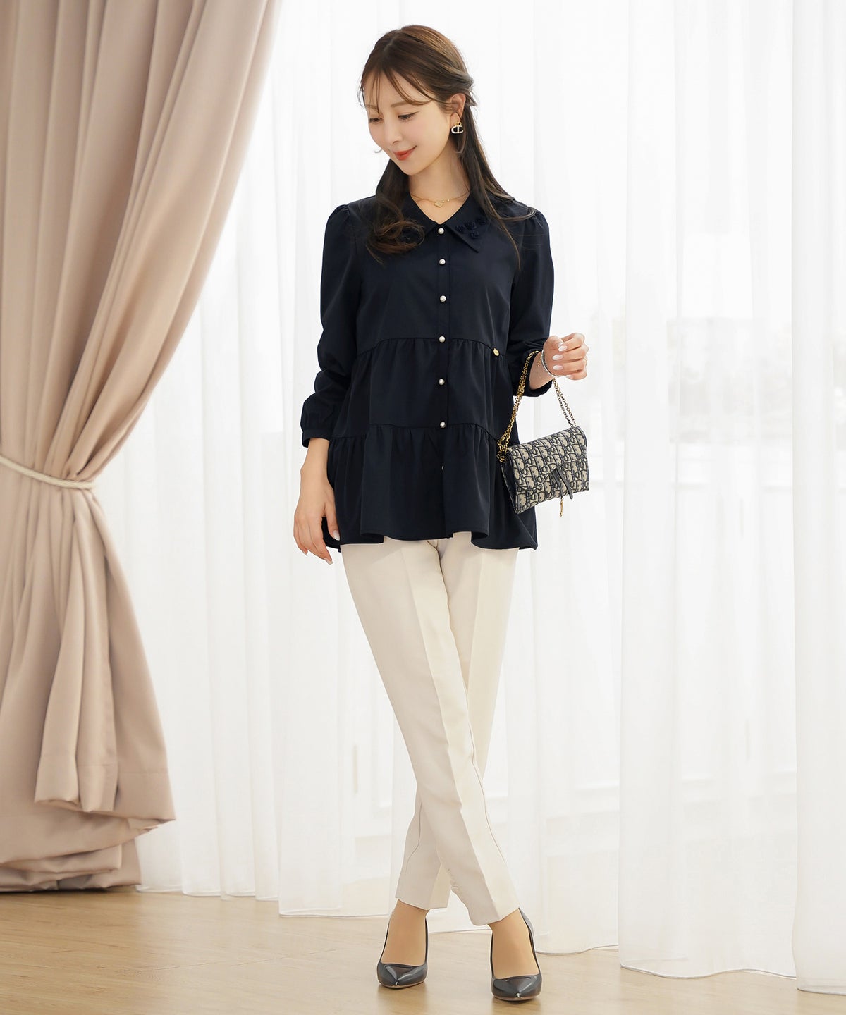 ブラウス トップス 花 襟 シャツ襟 ティアード 前開き パールボタン 7分袖