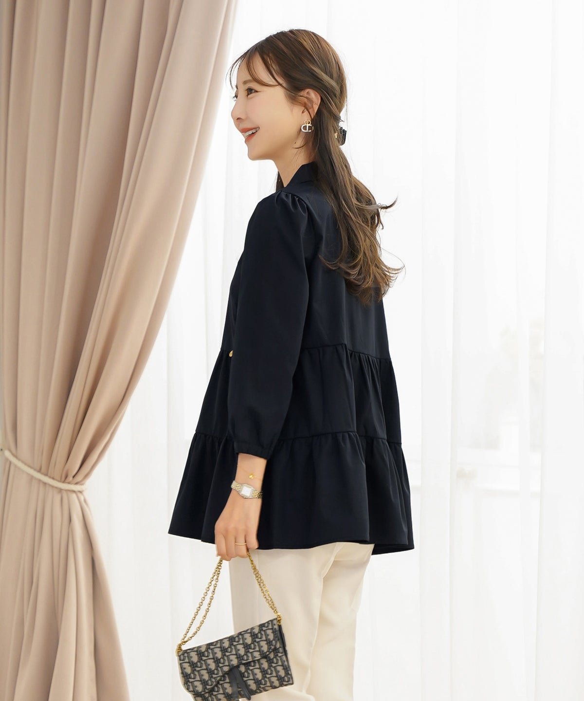 ブラウス トップス 花 襟 シャツ襟 ティアード 前開き パールボタン 7分袖